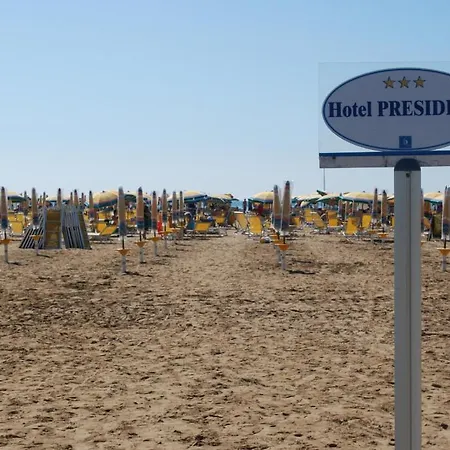 President Hotell 3*