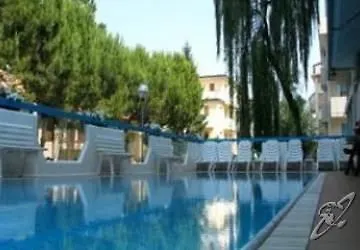 Hotell President 3*